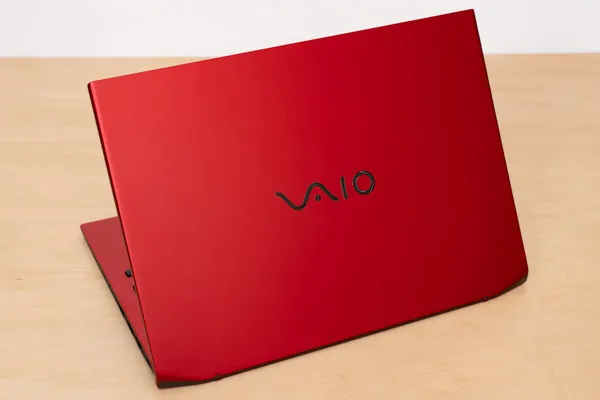 VAIO SX14-Rの天板写