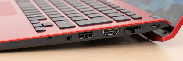 VAIO SX14-Rの側面の写真